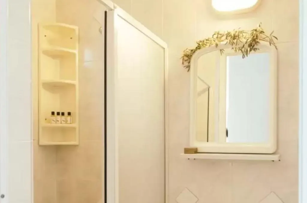 Room, Baraka Hisaronu, Dalaman