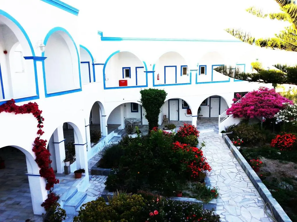 General view, Lodos, Santorini