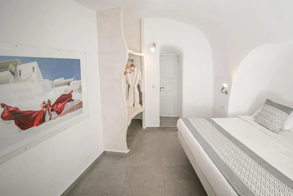 SUITE HONEYMOON Room, Vogue Suites, Santorini