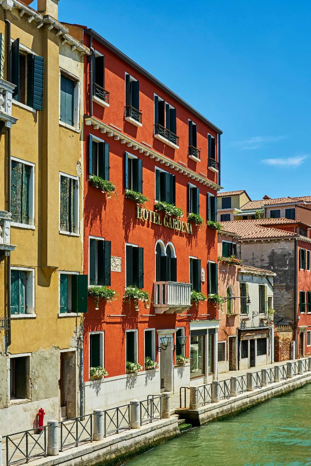 General view, Gardena, Venice