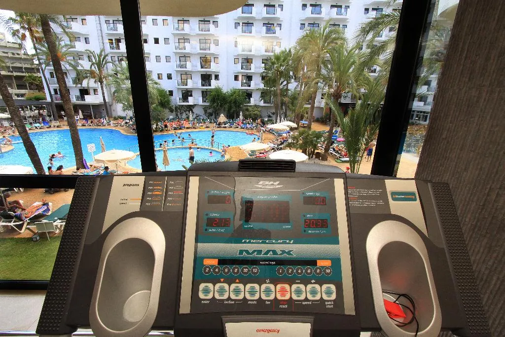 Sports and Entertainment, Protur Palmeras Playa Hotel, Majorca