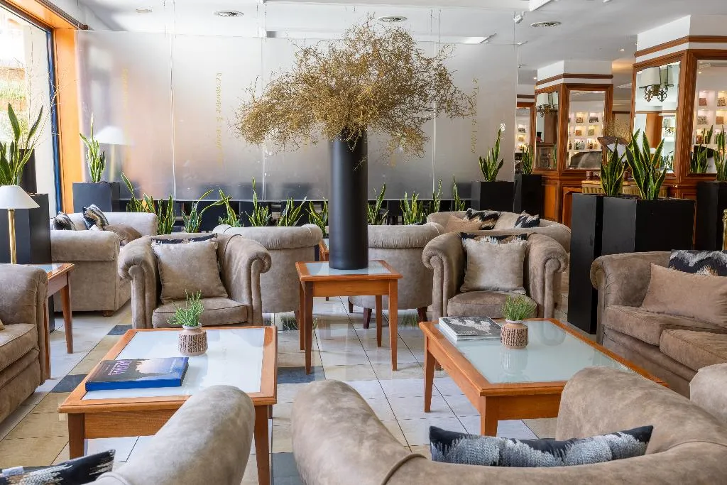 Lobby, Grand Hotel Tiberio, Rome