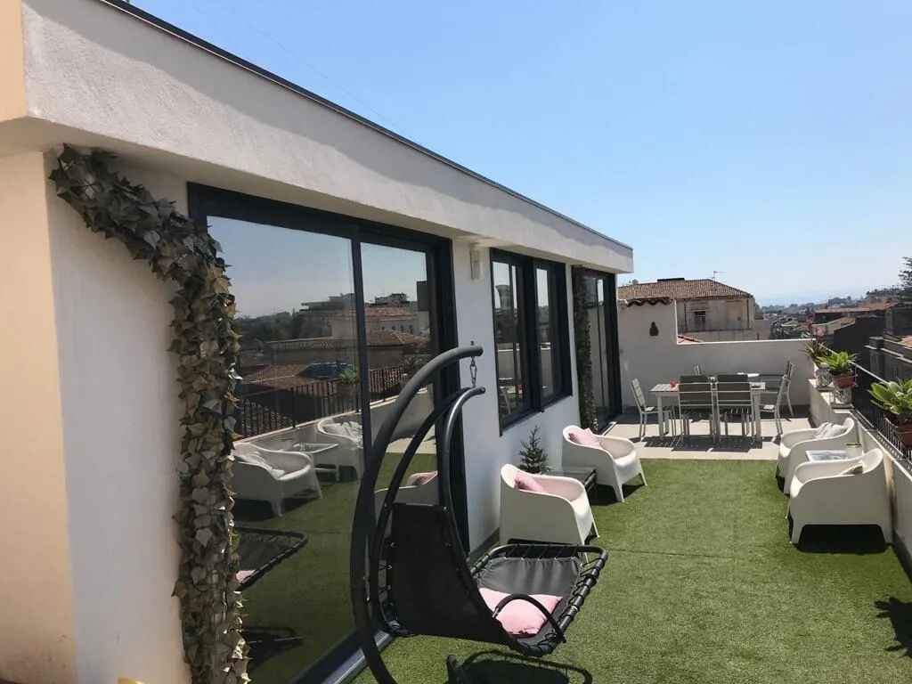 Room, Le 4 Leggende, Catania