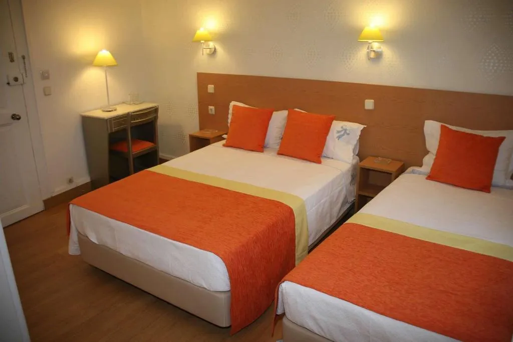 Room, Estrela Dos Anjos, Lisbon