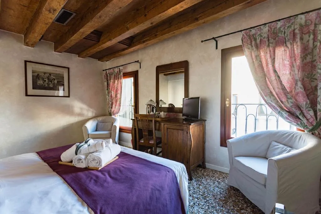 DOUBLE STANDARD Room, Locanda Ai Santi Apostoli, Venice