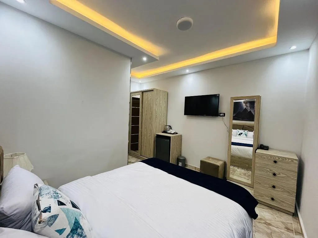 Room, Capital Of Pyramids Hotel, Cairo