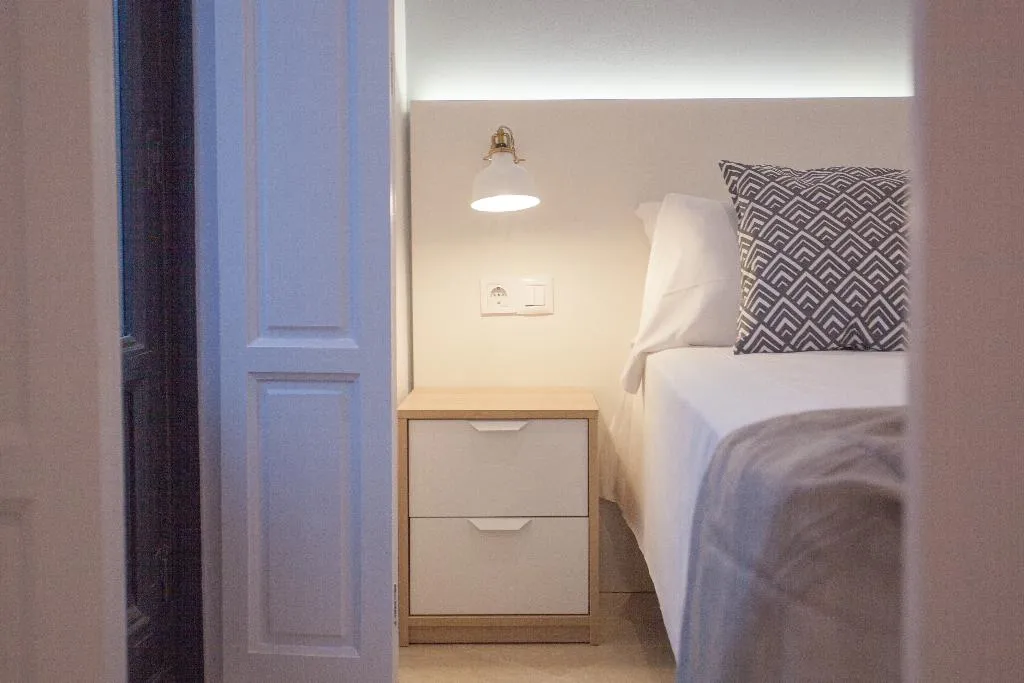 APARTMENT TWO BEDROOMS ONE BATHROOM Room, Gran Central Suites, Madrid