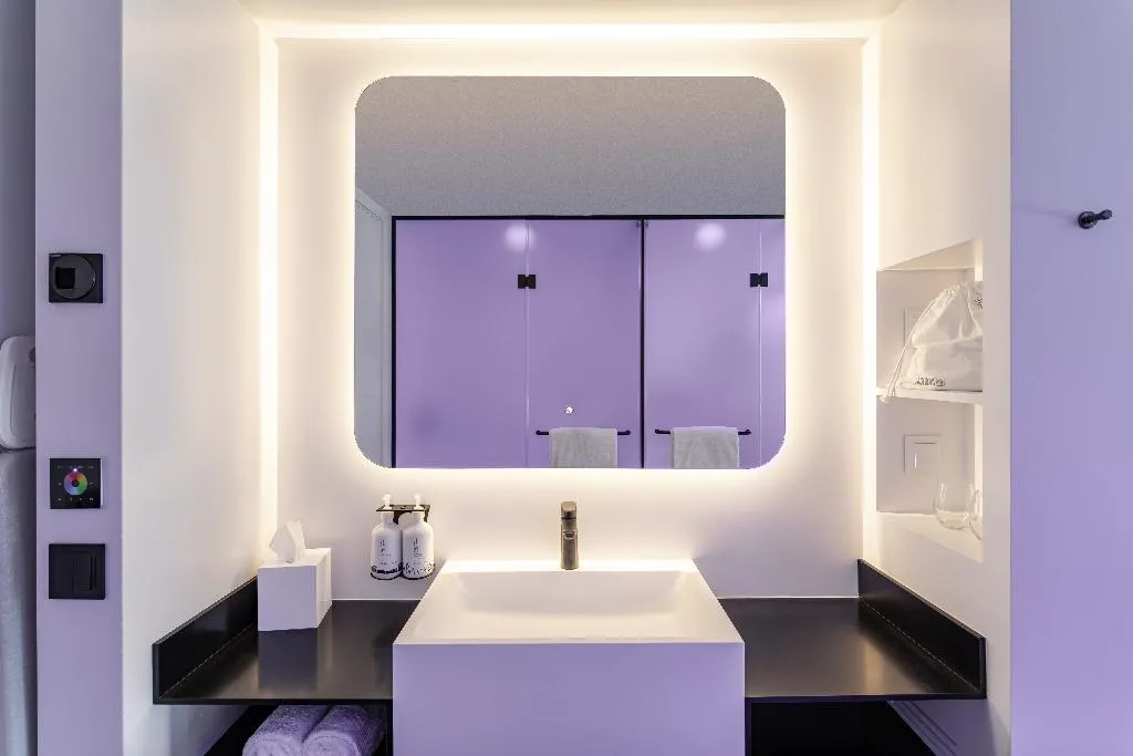 TWIN PREMIUM Room, Yotel Porto, Porto