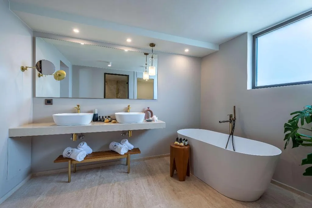 Room, Aulus Chania Resort, Curio Collection by Hilton, Thessaloniki
