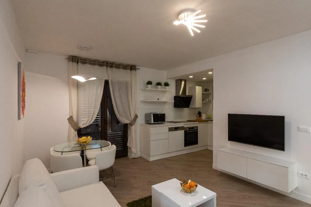 APARTMENT SUPERIOR WITH BALCONY Room, Apartments Setemana, Dubrovnik
