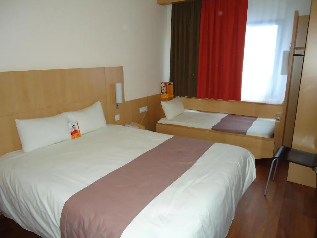 Sports and Entertainment, ibis Girona Costa Brava, Costa Brava