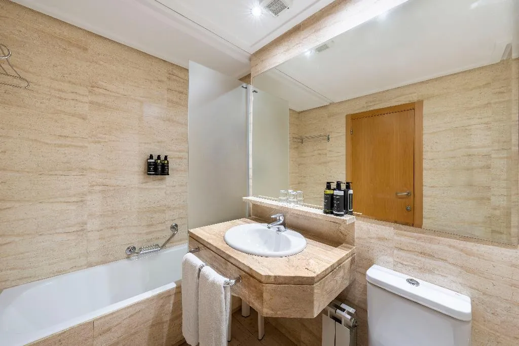 Double or Twin PREMIUM Room, Eurostars Rey Alfonso X, Madrid