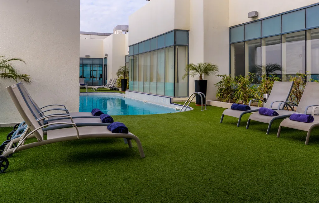 Pool, First Central Hotel Suites, Dubai