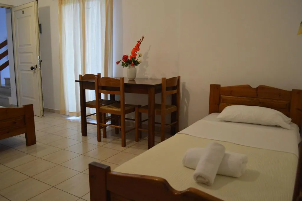 APARTMENT GARDEN VIEW ONE BEDROOM Room, Nikos Apartments, Crete