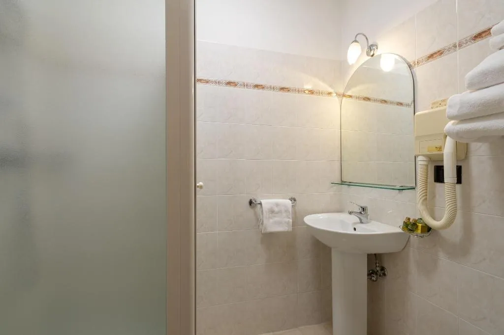 DOUBLE TWO BEDS Room, Hotel Boccaccio, Florence