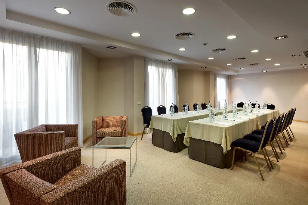 Conferences, Dorma Tartessos, Costa De La Luz