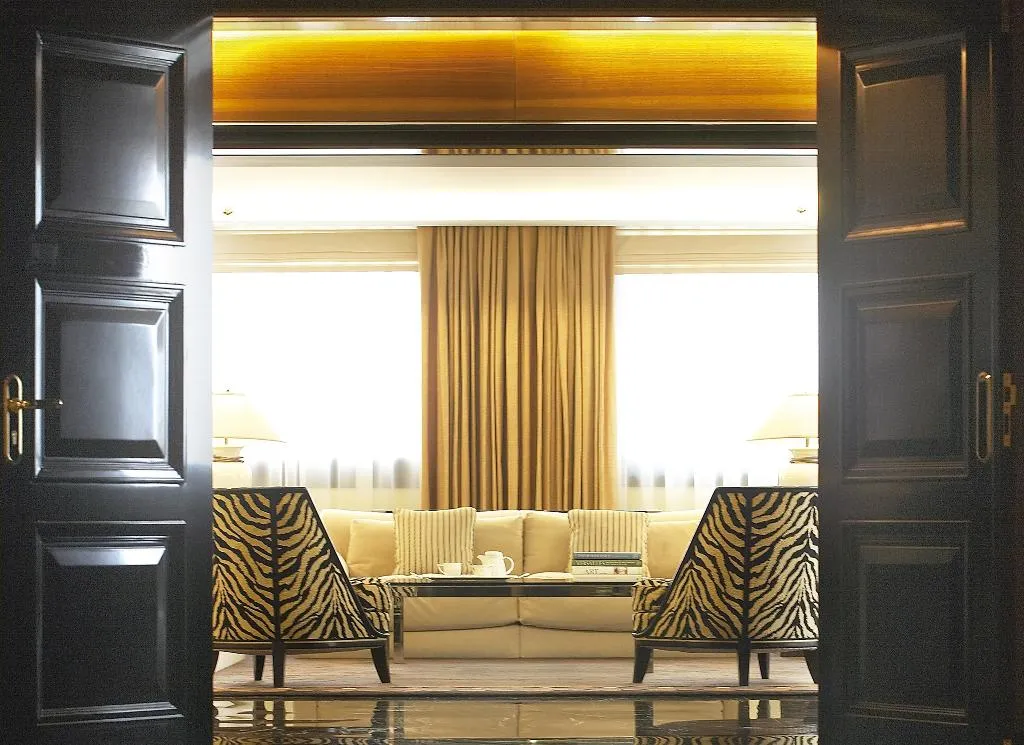 DOUBLE DELUXE KING BED Room, Athenaeum InterContinental Athens, Athens