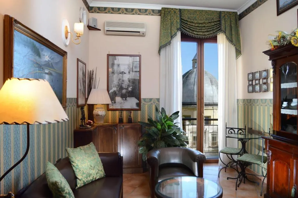 Lobby, Pinto-Storey Hotel, Naples