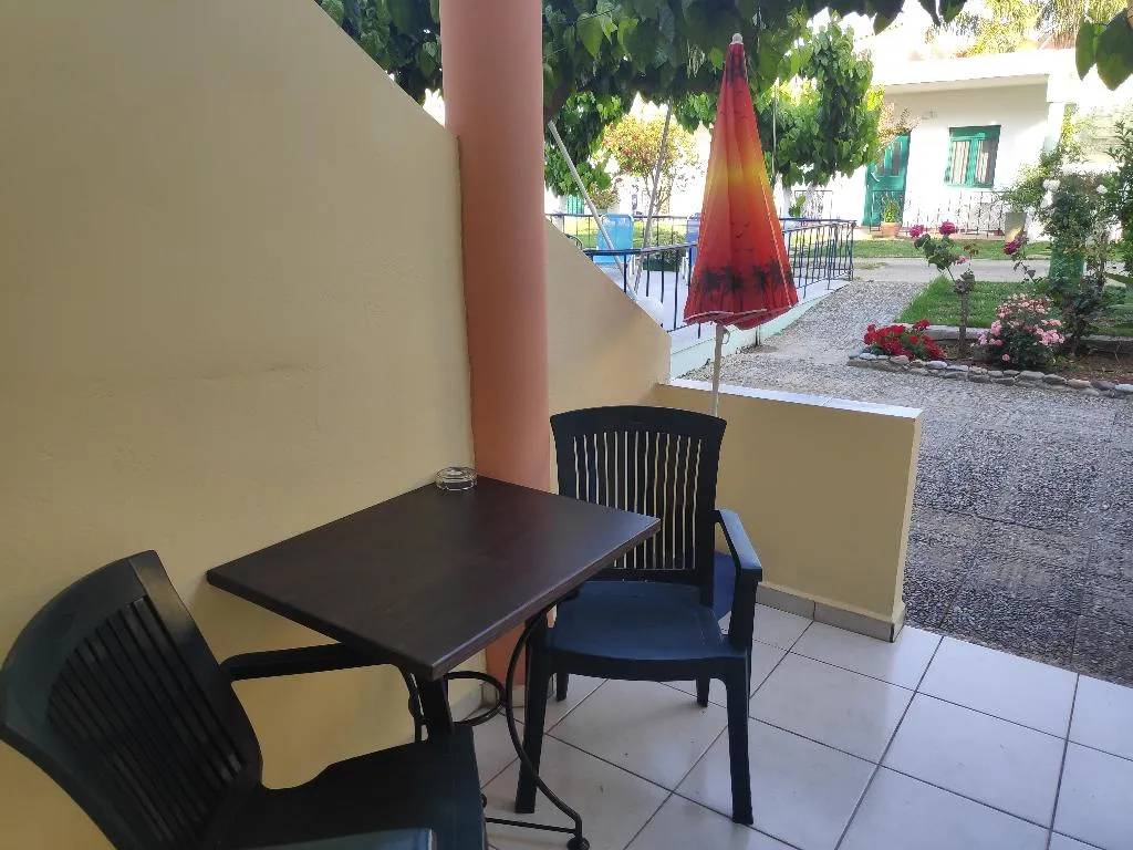 APARTMENT STANDARD Room, Leonidas Studios & Apartments, Crete
