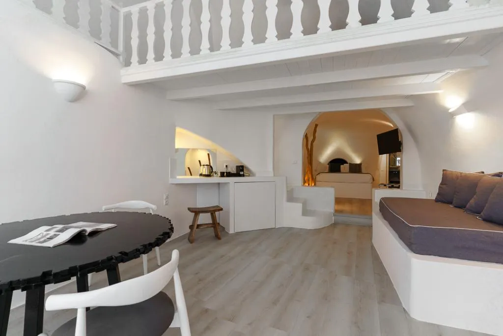 JUNIOR SUITE STANDARD Room, Mill Houses New Elegant Suites by Mr and Mrs White, Santorini