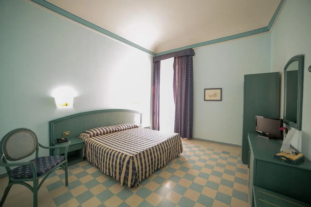 Room, Hotel Gran Bretagna, Catania
