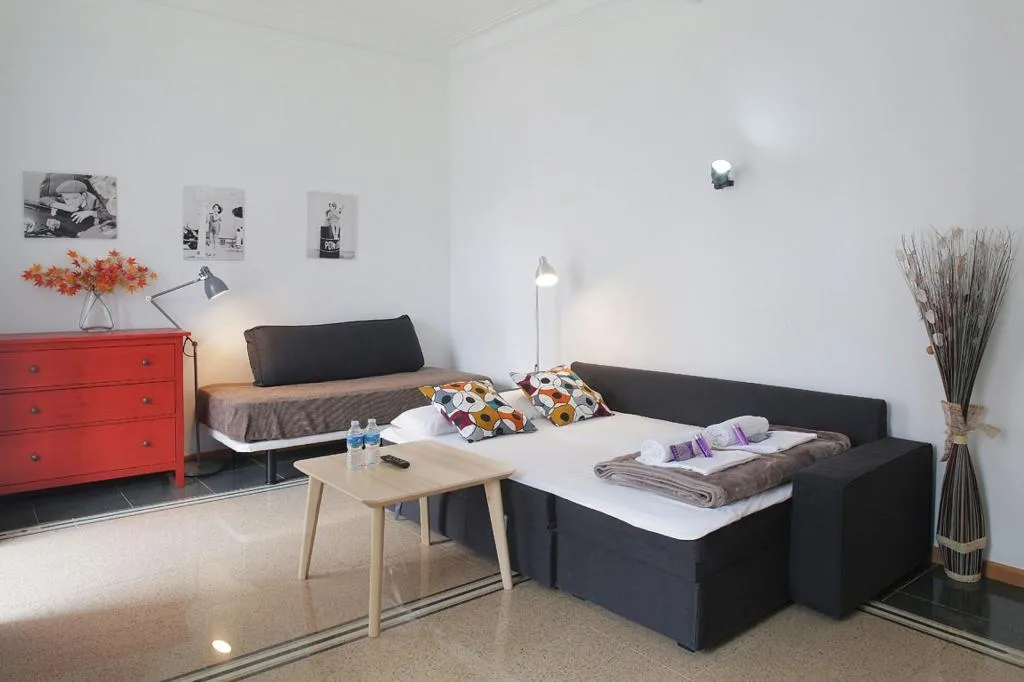 Room, Hostal Balkonia, Barcelona