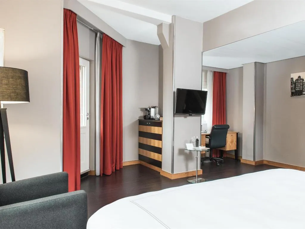 Room, Swissotel Amsterdam, Amsterdam
