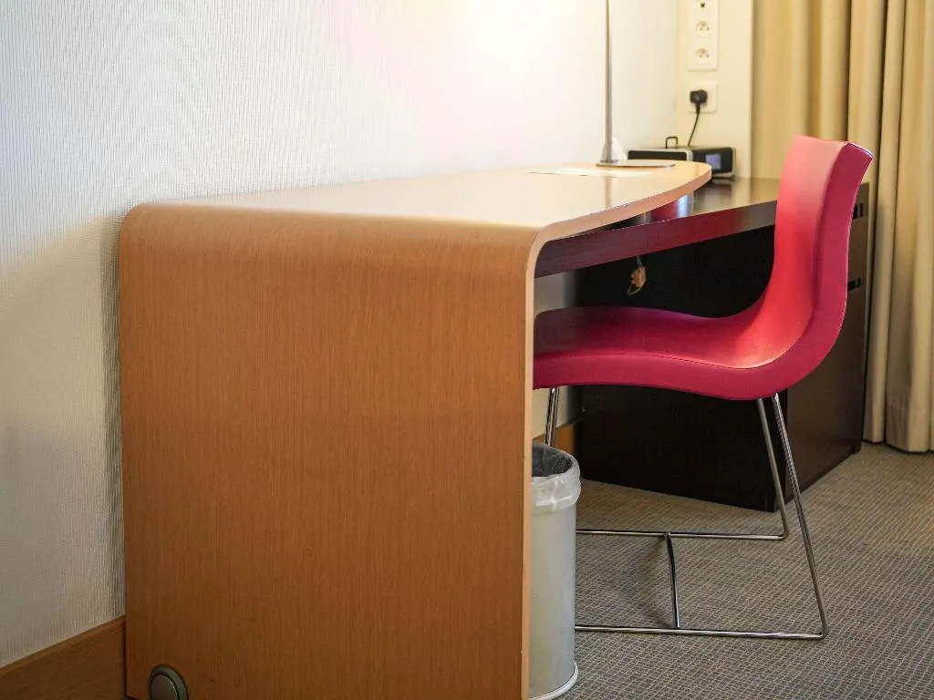 SINGLE SUPERIOR Room, Novotel Tunis, Tunisia