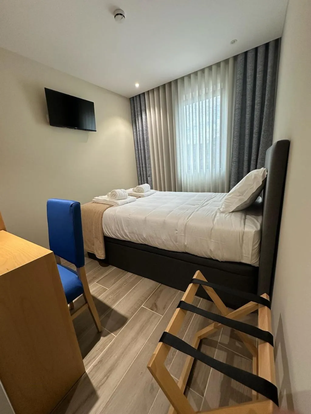 SINGLE STANDARD Room, Oporto Station Hostel & Rooms, Porto