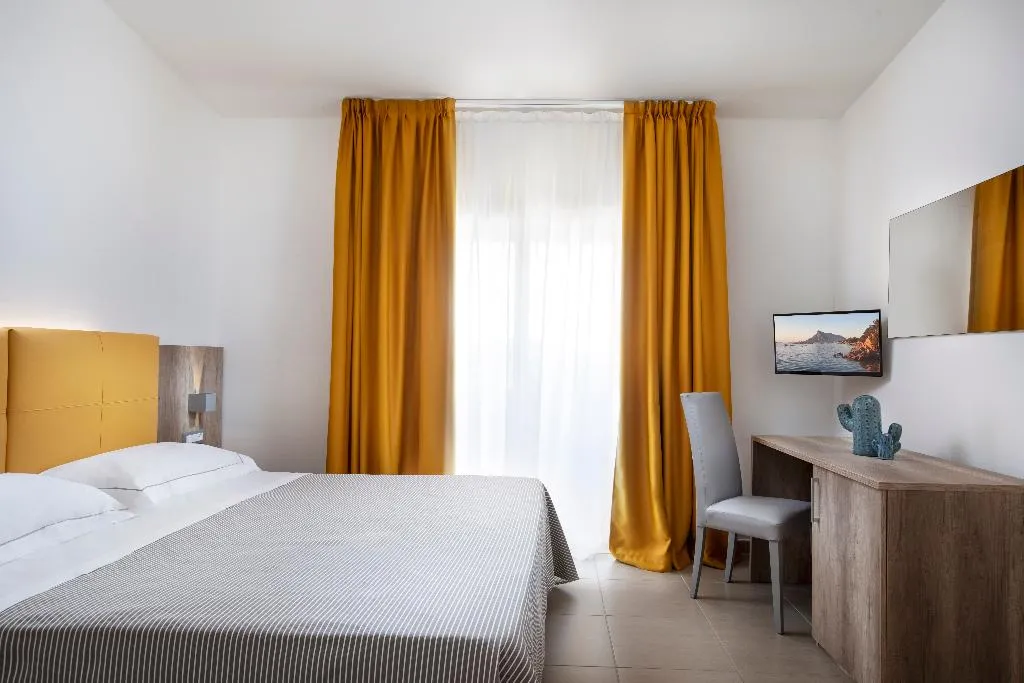 DOUBLE PRESTIGE Room, Hotel San Teodoro, Olbia