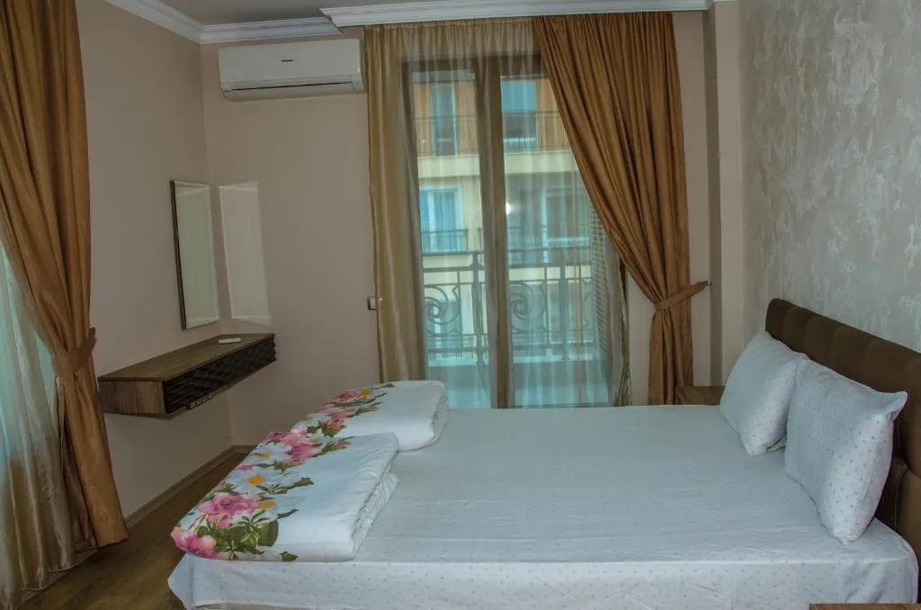 DOUBLE CITY VIEW Room, Rose Gardens Boutique, Bourgas