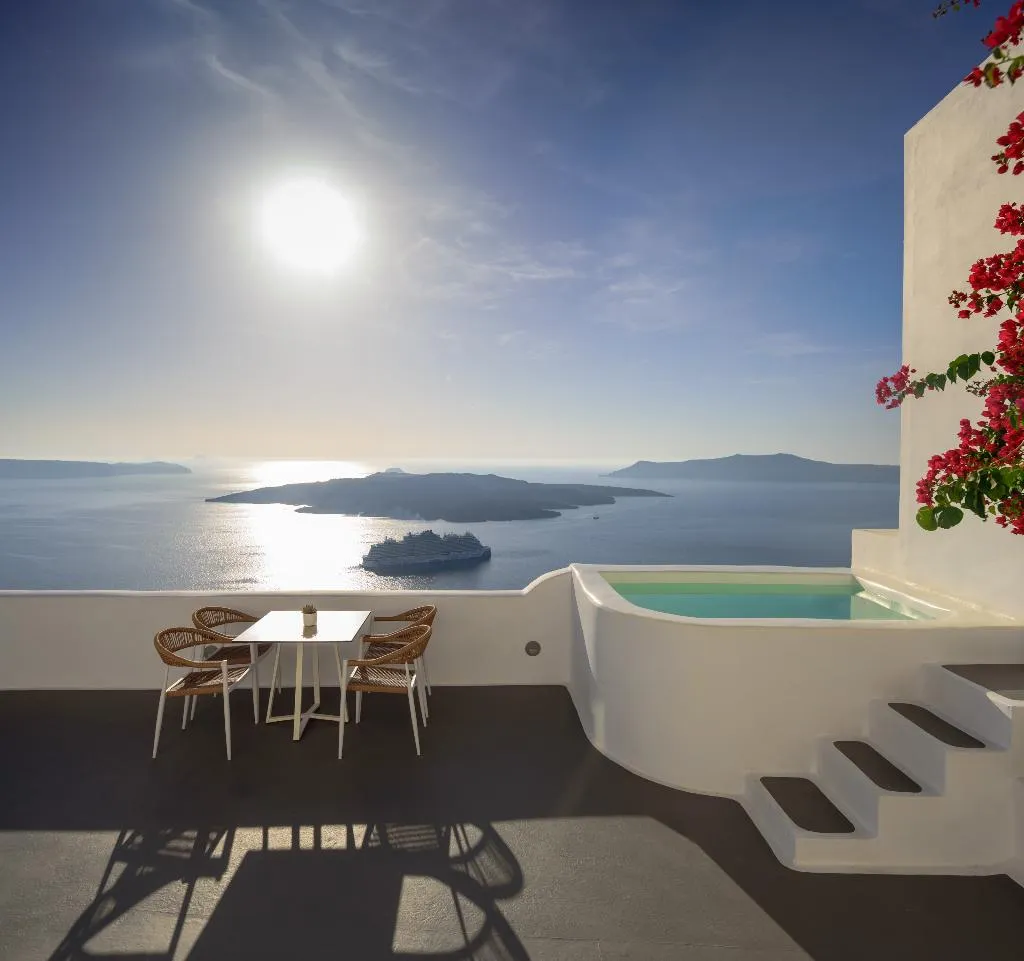 APARTMENT DELUXE WITH JACUZZI Room, Kamares Apartments, Santorini