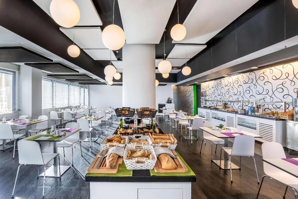 Restaurant, Zentral Castellana Norte, Madrid