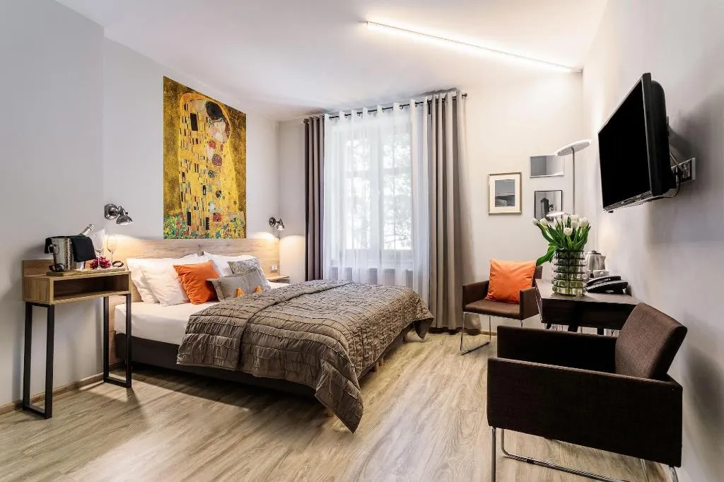Room, Art & Garden Residence, Krakow