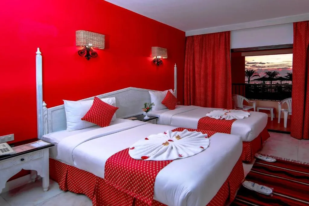 TRIPLE SEA VIEW WITH BALCONY Room, Flamenco Beach Resort, Red Sea Riviera