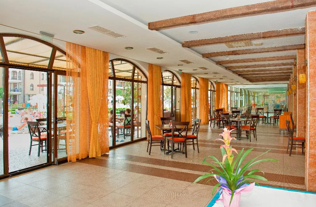 Restaurant, Royal Sun Apartments, Bourgas