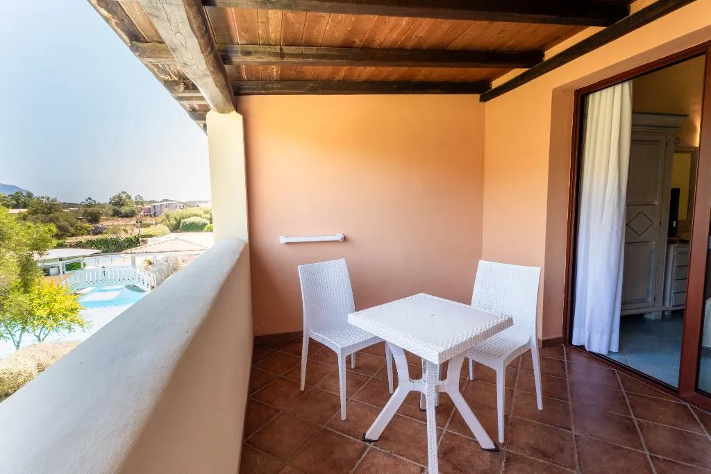 FAMILY ROOM SUPERIOR GARDEN VIEW Room, Hotel Sa Pedra, Olbia