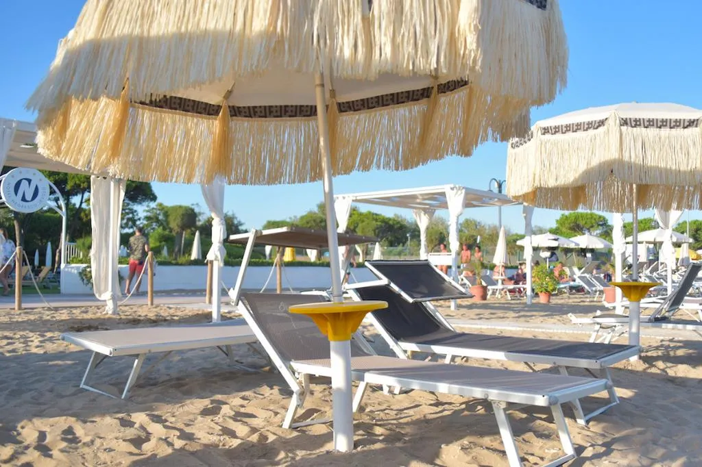 Beach, Hotel Negresco, Venice