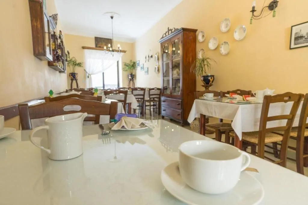 Restaurant, Lantern Guest House, Malta