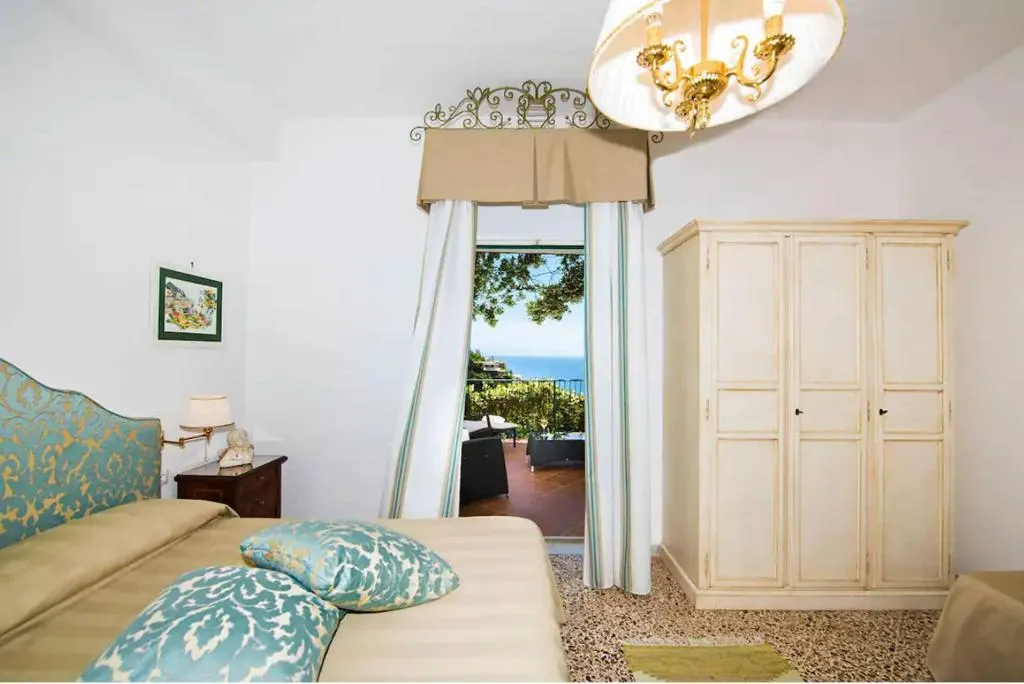 Room, Hotel Pellegrino, Naples