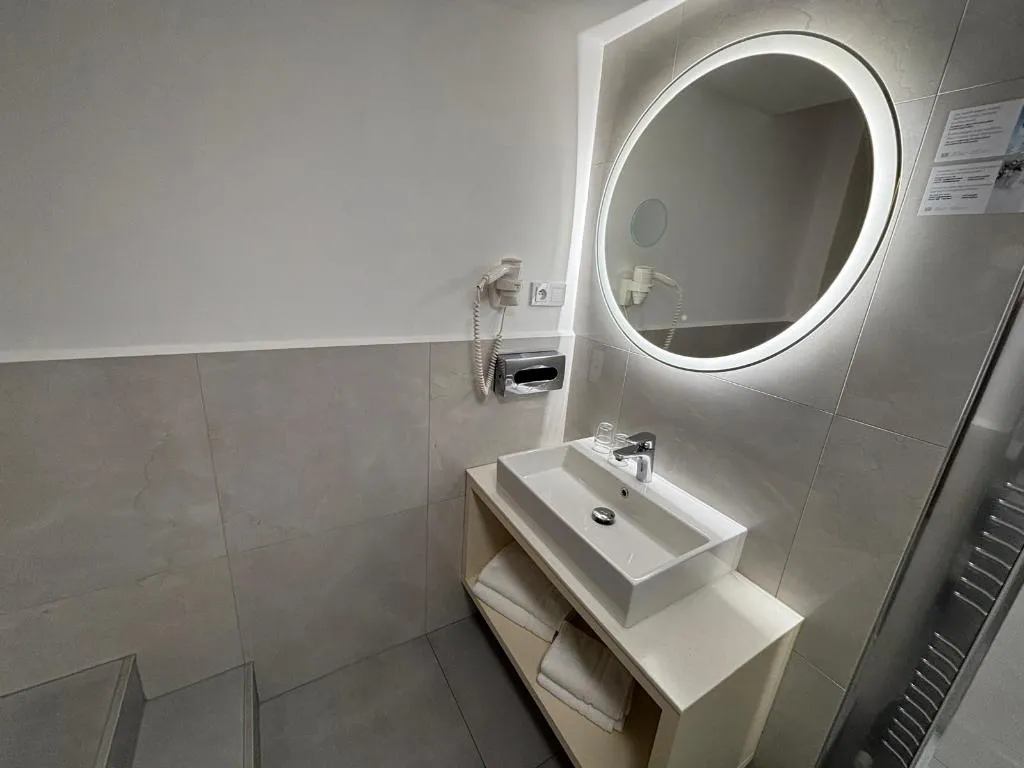 DOUBLE DELUXE WITH TERRACE Room, The Golden Wheel, Prague