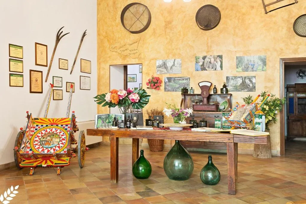 Lobby, Case di Latomie, Palermo
