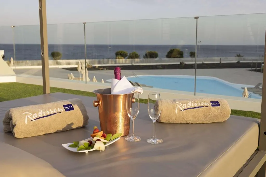 Pool, Radisson Blu Resort Lanzarote, Lanzarote