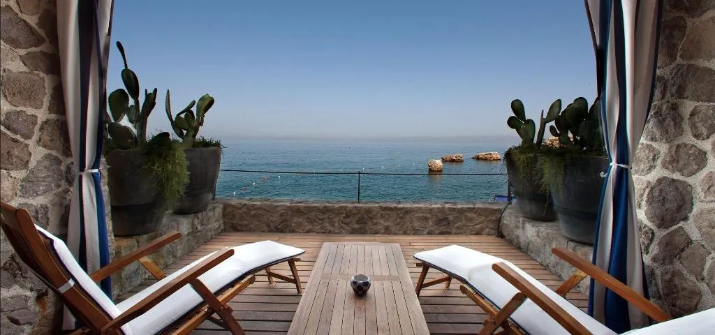 Room, Capo La Gala Hotel & Wellness, Naples