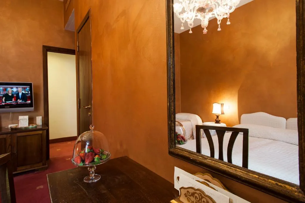 TRIPLE STANDARD Room, Columbia, Rome