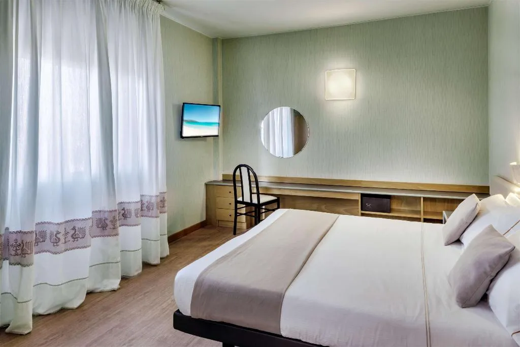 QUADRUPLE STANDARD Room, Best Western Hotel Residence Italia, Cagliari