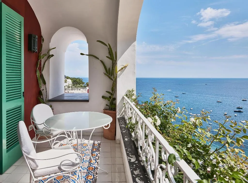DOUBLE SUPERIOR SEA VIEW Room, Le Sirenuse, Naples