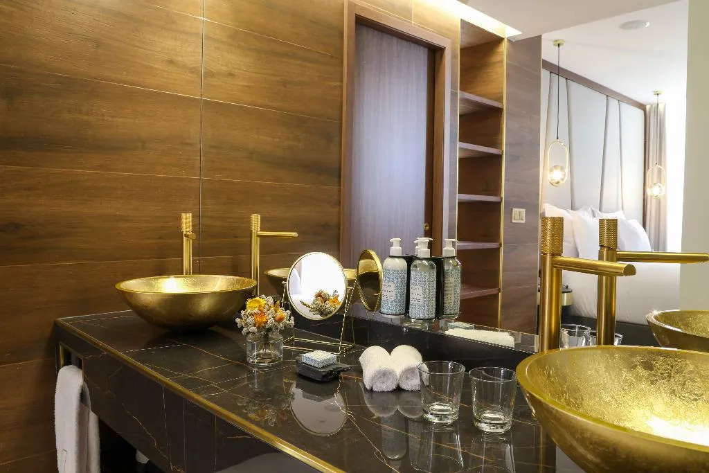 DOUBLE SINGLE USE SUPERIOR Room, Vincci Alfama, Lisbon