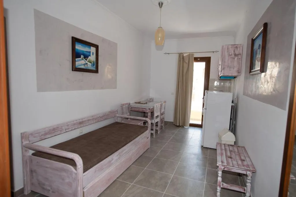 Room, Orfeas Apartments, Santorini