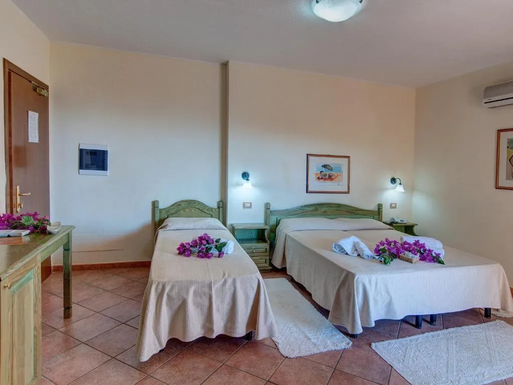 TRIPLE CLASSIC Room, Hotel I Ginepri, Olbia